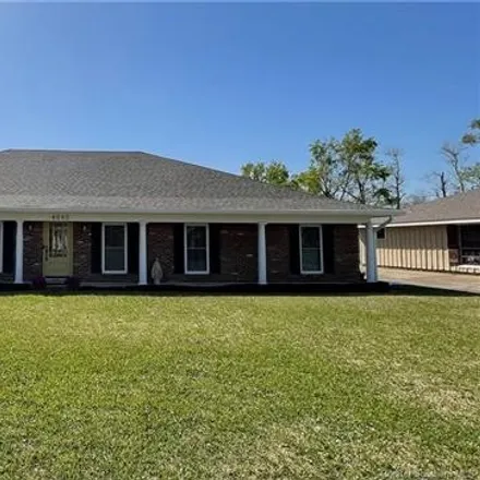 Image 1 - 4948 West St Charles Avenue, Lake Charles, LA 70605, USA - House for sale