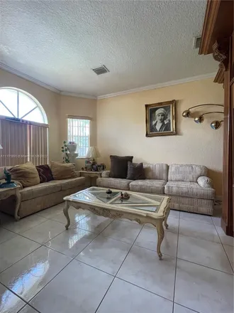 Image 4 - 16473 Northwest 76th Place, Hialeah, FL 33015, USA - House for sale