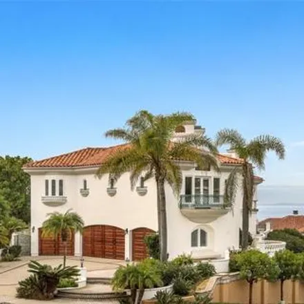 Rent this 4 bed house on 27 Ritz Cove