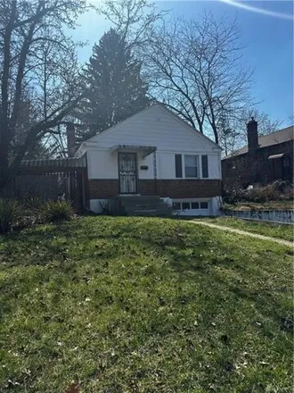 Buy this 2 bed house on 284 Castlewood Avenue in Montgomery County, OH 45405