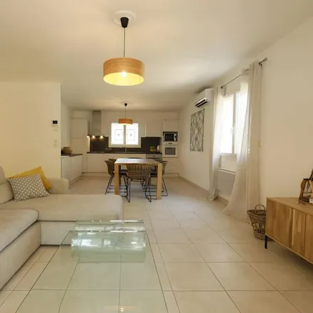 Rent this 3 bed house on 11200 Lézignan-Corbières