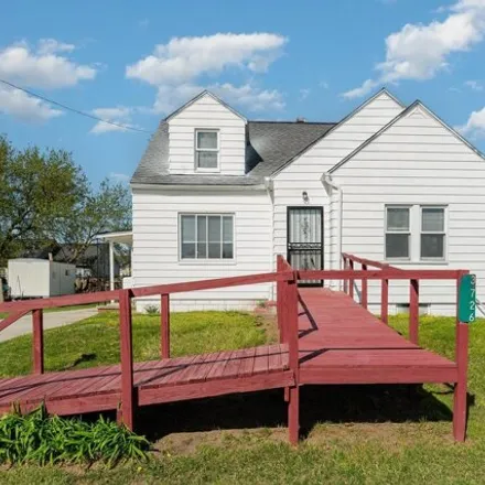 Buy this 4 bed house on 3756 Sheridan Road in Spaulding Township, MI 48601