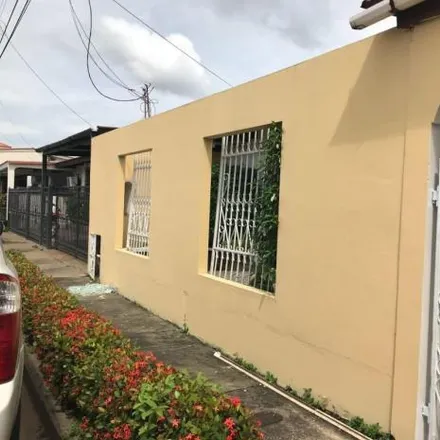 Rent this 3 bed house on Calle 114 Este in AV Las Mercedes, Campo Lindbergh