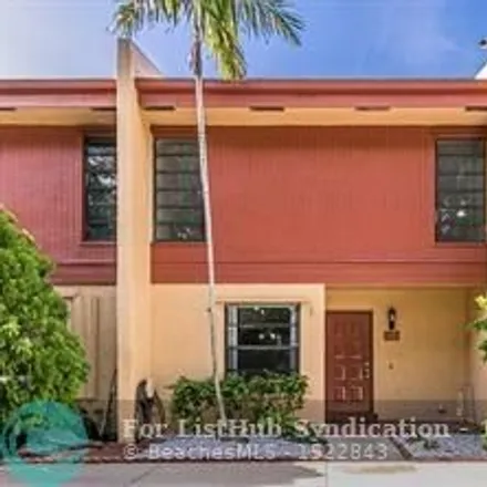 Image 2 - 9716 Northwest 15th Street, Pembroke Pines, FL 33024, USA - Townhouse for rent