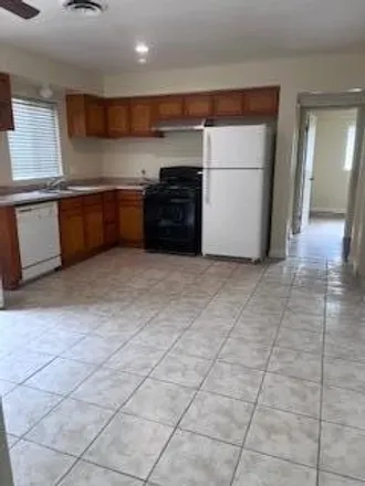 Image 2 - 38115 Lemsford Avenue, Palmdale, CA 93550, USA - House for rent