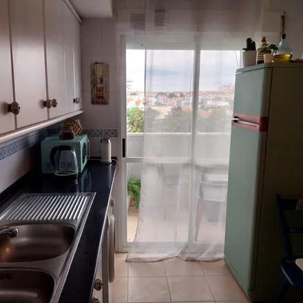 Image 8 - Rua 9, 2835-511 Santo António da Charneca, Portugal - Apartment for rent