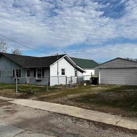 Image 3 - 812 Main Street, Lagro, Wabash County, IN 46941, USA - House for sale