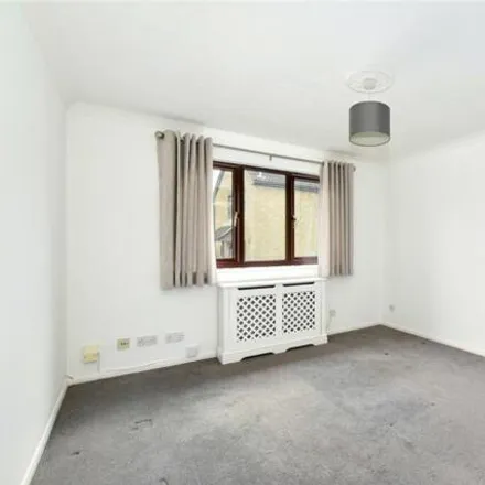 Image 5 - Tylersfield, Leavesden, WD5 0PS, United Kingdom - Apartment for sale