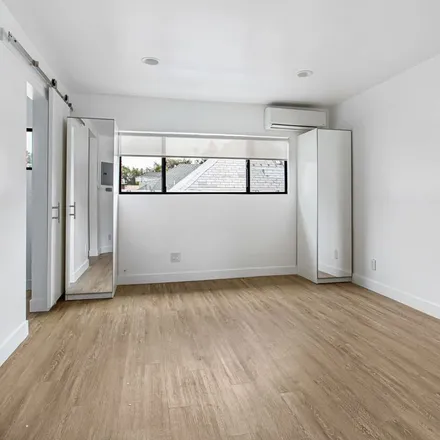 Image 2 - 2014 Norwood Street, Los Angeles, CA 90007, USA - Apartment for rent