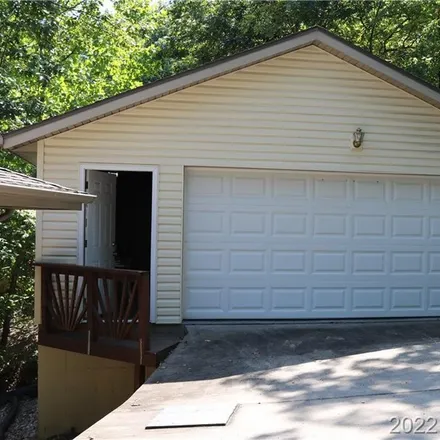 Image 2 - 499 Shawnee Drive, Sunrise Beach, Camden County, MO 65079, USA - House for sale