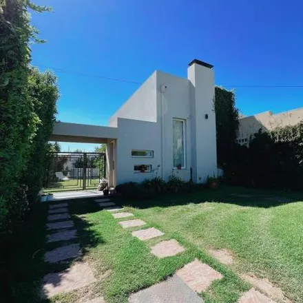 Image 1 - Eduardo Sívori 1798, El Nacional, B8001 GWY Bahía Blanca, Argentina - House for sale