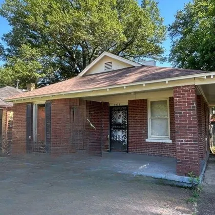 Buy this 2 bed house on 2542 Barron Avenue in Memphis, TN 38114