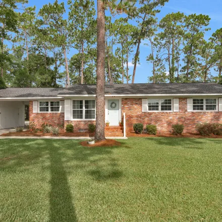 Buy this 3 bed house on 1618 South Palm Street in Jesup, GA 31546
