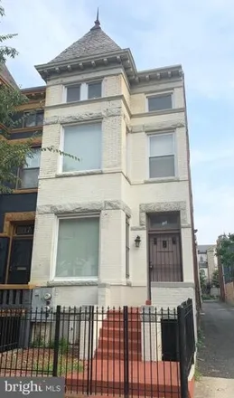 Rent this 3 bed house on 15 Seaton Place Northwest in Washington, DC 20001