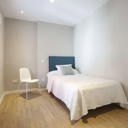Rent this 2 bed apartment on Calle San José de Calasanz in 28902 Getafe, Spain