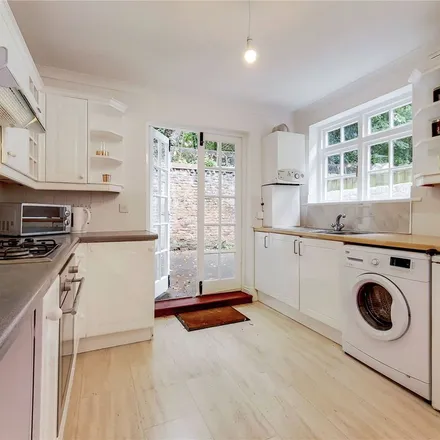 Rent this 4 bed apartment on 30A Ropery Street in London, E3 4QG