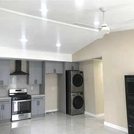Rent this 2 bed apartment on 157 West 88th Street in Los Angeles, CA 90003