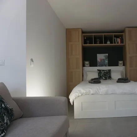 Rent this 1 bed apartment on Carretera de Ronda a San Pedro de Alcántara in 29670 Marbella, Spain