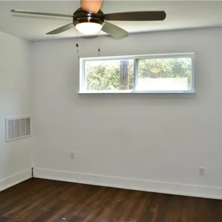 Image 4 - 2833 St Charles Ave Unit 19, New Orleans, Louisiana, 70115 - Apartment for rent