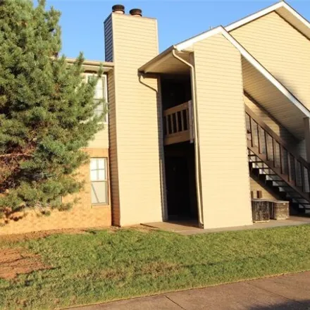 Rent this 2 bed condo on 298 Bull Run Street in Norman, OK 73071