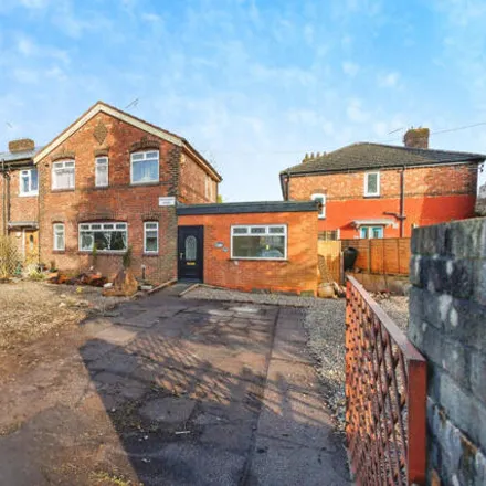 Rent this 4 bed house on Fernhurst Road in Manchester, M20 4UN