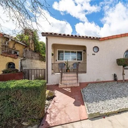 Buy this 3 bed house on 329 West 17th Street in Los Angeles, CA 90731