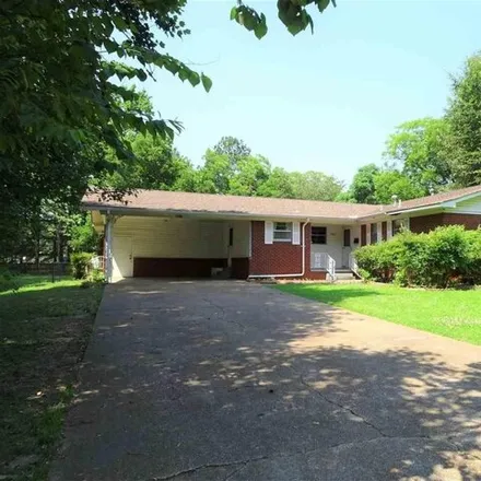 Image 1 - 2122 West Arch Avenue, Searcy, AR 72143, USA - House for sale