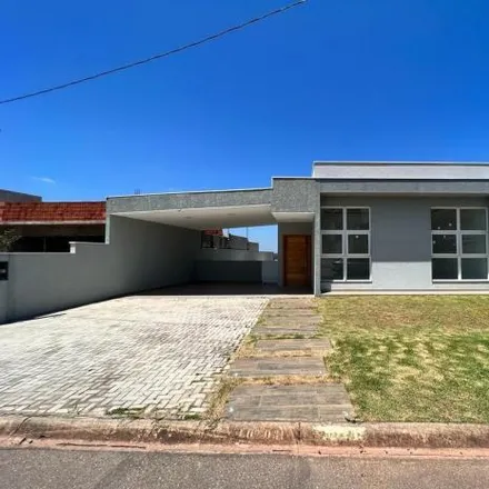Rent this 3 bed house on Rua Coronel Teófilo Leme in Centro, Bragança Paulista - SP