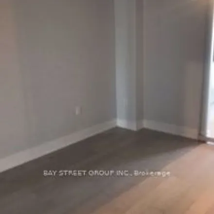 Image 3 - 955 Bay Street, Old Toronto, ON M5S 2S3, Canada - Apartment for rent