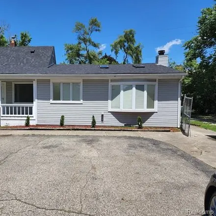 Buy this 3 bed house on 18240 Webster Avenue in Southfield, MI 48076