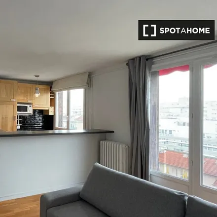 Rent this 2 bed apartment on 29 Rue du Docteur Lombard in 92130 Issy-les-Moulineaux, France