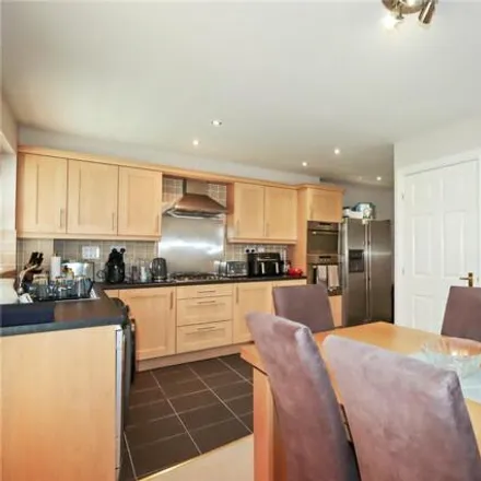 Image 3 - Queens Gate, Crookhall, DH8 5FA, United Kingdom - Townhouse for sale