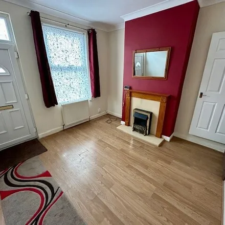 Rent this 2 bed apartment on 28 Gordon Street in Wakefield, WF1 5AT