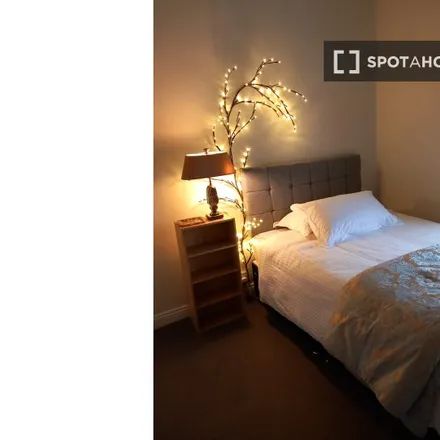 Rent this 2 bed room on 76 Palmerston Road in Rathmines, Dublin