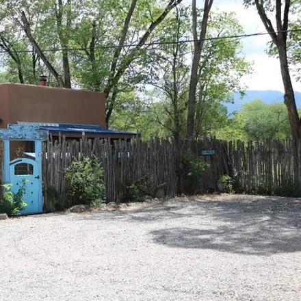 Image 2 - 398 Plaza Garcia, Taos, NM 87571, USA - Condo for sale