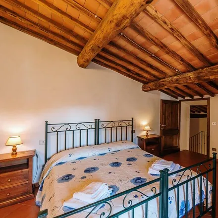 Rent this 2 bed apartment on 53019 Castelnuovo Berardenga SI