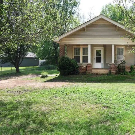 Buy this 3 bed house on 1257 Sharps Mill Road in Underwood-Petersville, Lauderdale County