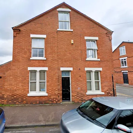 Rent this 4 bed apartment on 2 Collin Street in Beeston, NG9 1EW