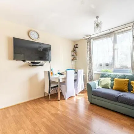 Buy this 2 bed apartment on Hume House in Queensdale Crescent, London