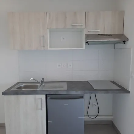 Rent this 2 bed apartment on 76 Route de Villeneuve-Tolosane in 31120 Roques, France