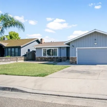 Buy this 3 bed house on 1424 Campbell Way in Turlock, CA 95382