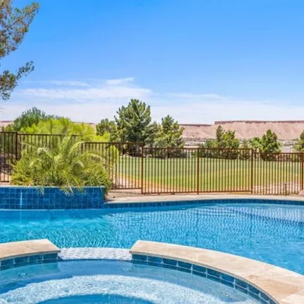 Buy this 3 bed house on 525 Links Cir in Mesquite, Nevada