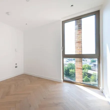 Image 3 - College of North West London, Dudden Hill Lane, Dudden Hill, London, NW10 2XD, United Kingdom - Apartment for rent