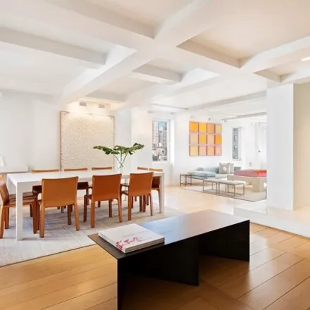 Image 1 - 3 East 69th Street, New York, NY 10021, USA - Apartment for sale