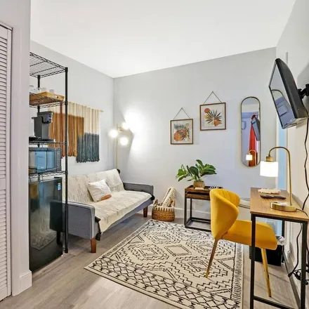 Rent this studio apartment on Wilton Manors