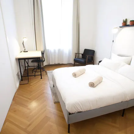 Rent this 5 bed room on Bundesmarkt in Varziner Platz, 12159 Berlin