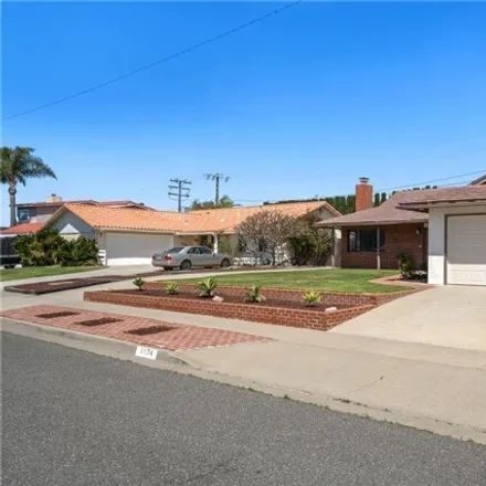 Image 2 - 1174 Gleneagles Terrace, Costa Mesa, CA 92627, USA - House for sale