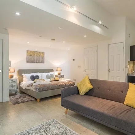 Rent this studio apartment on Cambridge in CB1 2HP, United Kingdom