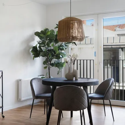 Rent this 3 bed apartment on Markedspladsen 10 in 3400 Hillerød, Denmark