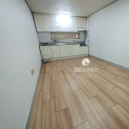 Image 2 - 서울특별시 강남구 대치동 931 - Apartment for rent